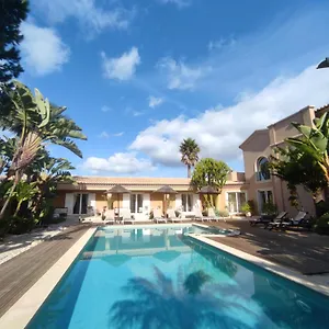 Casa Canavial Luz